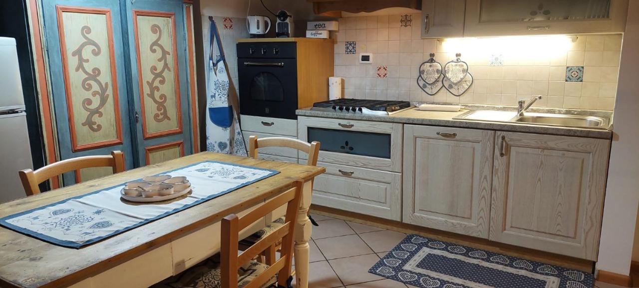 Loft Della Perpetua Di Casa Bernardi, Fuga Romantica Petfriendly Montagnaga  Luaran gambar