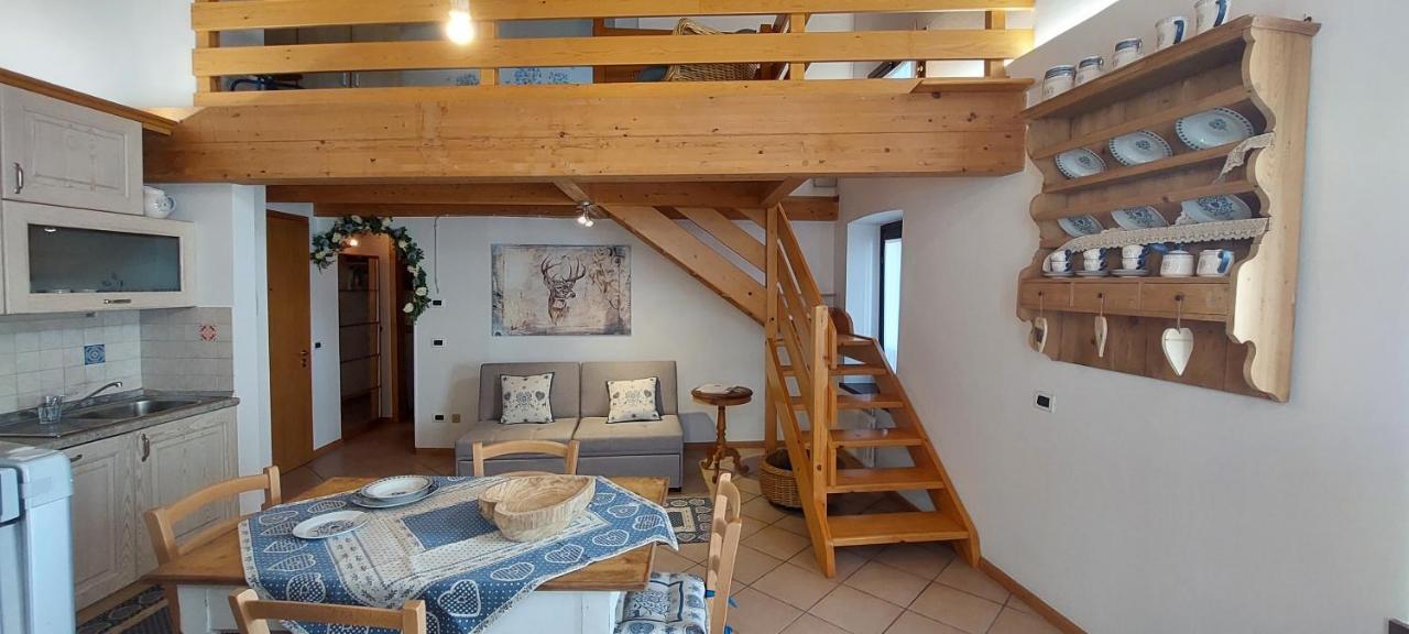 Loft Della Perpetua Di Casa Bernardi, Fuga Romantica Petfriendly Montagnaga  Luaran gambar