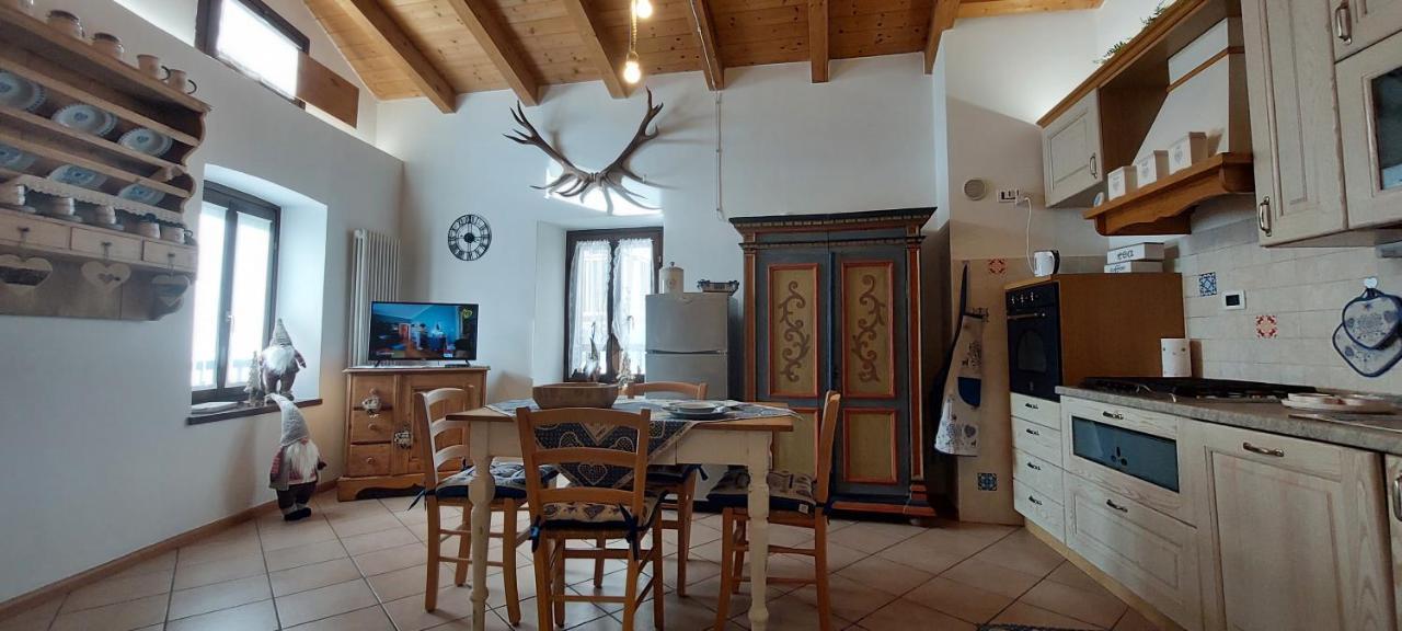 Loft Della Perpetua Di Casa Bernardi, Fuga Romantica Petfriendly Montagnaga  Luaran gambar