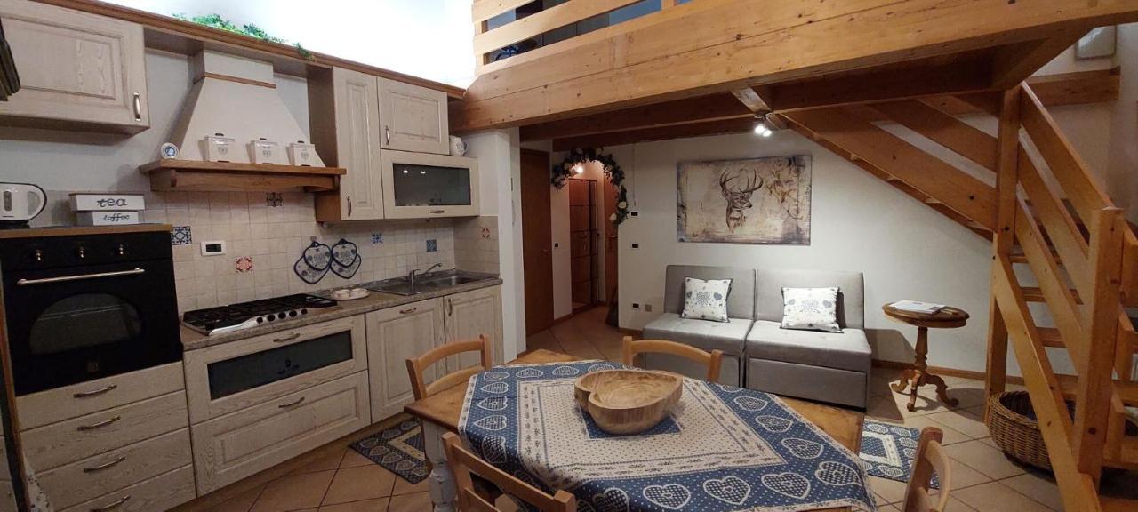 Loft Della Perpetua Di Casa Bernardi, Fuga Romantica Petfriendly Montagnaga  Luaran gambar