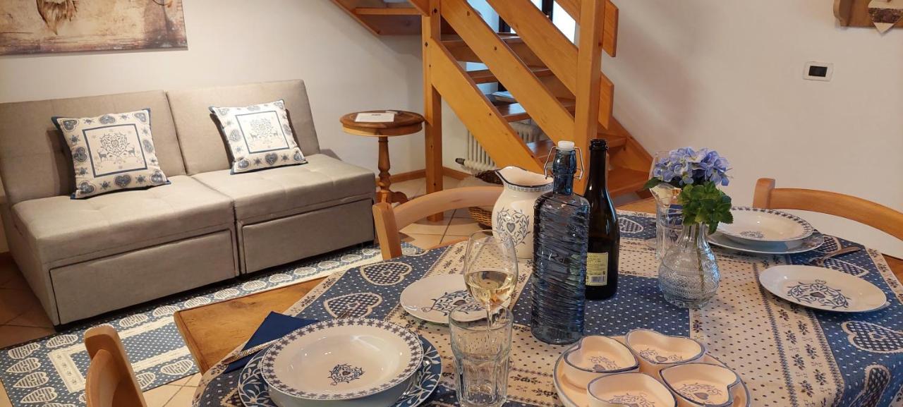 Loft Della Perpetua Di Casa Bernardi, Fuga Romantica Petfriendly Montagnaga  Luaran gambar