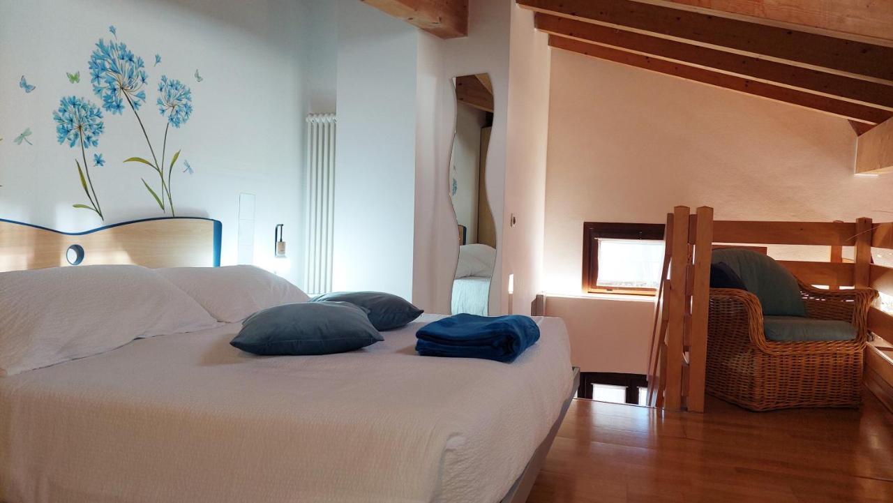 Loft Della Perpetua Di Casa Bernardi, Fuga Romantica Petfriendly Montagnaga  Luaran gambar