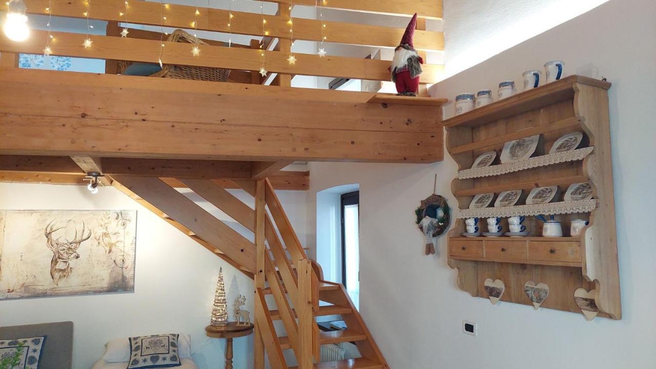 Loft Della Perpetua Di Casa Bernardi, Fuga Romantica Petfriendly Montagnaga  Luaran gambar